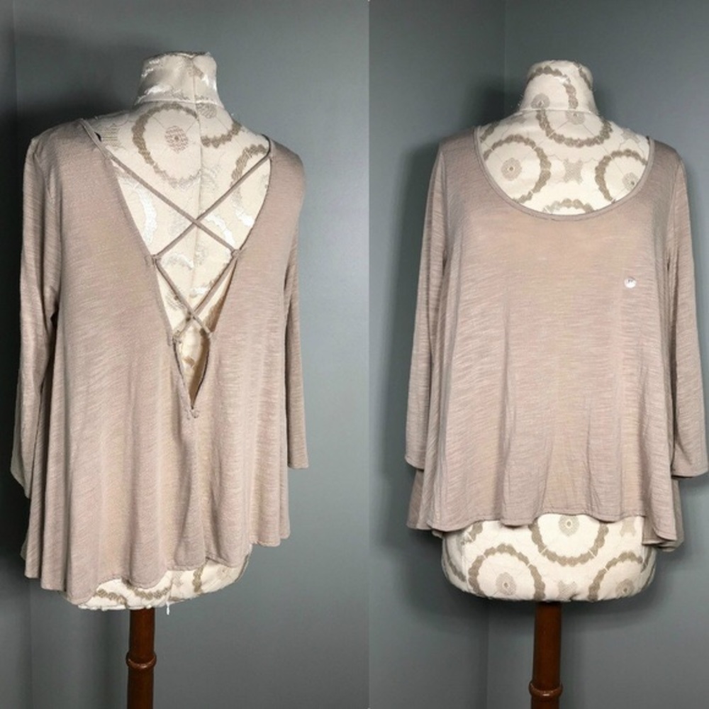 Tan American eagle flowy shirt